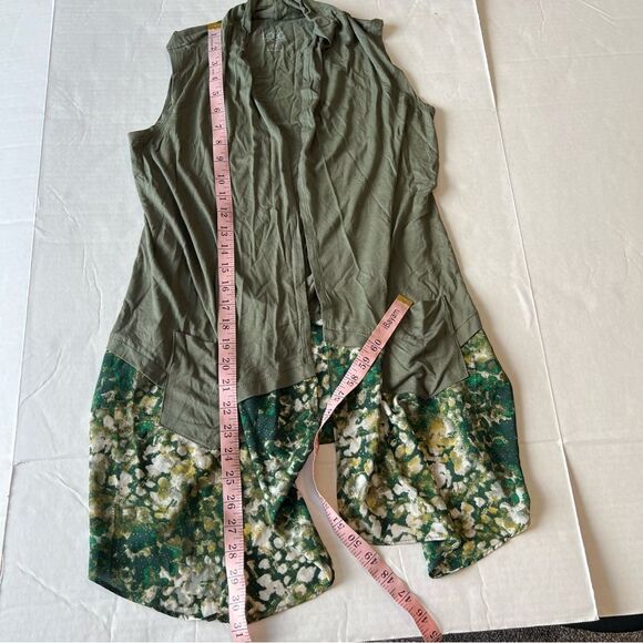 NWOT Logo by Lori Goldstein Knit Vest with Printed Trim and Pockets | Size XXS - Picture 8 of 8